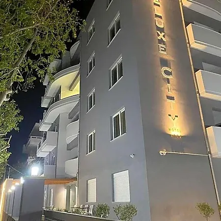 Deluxe 2*